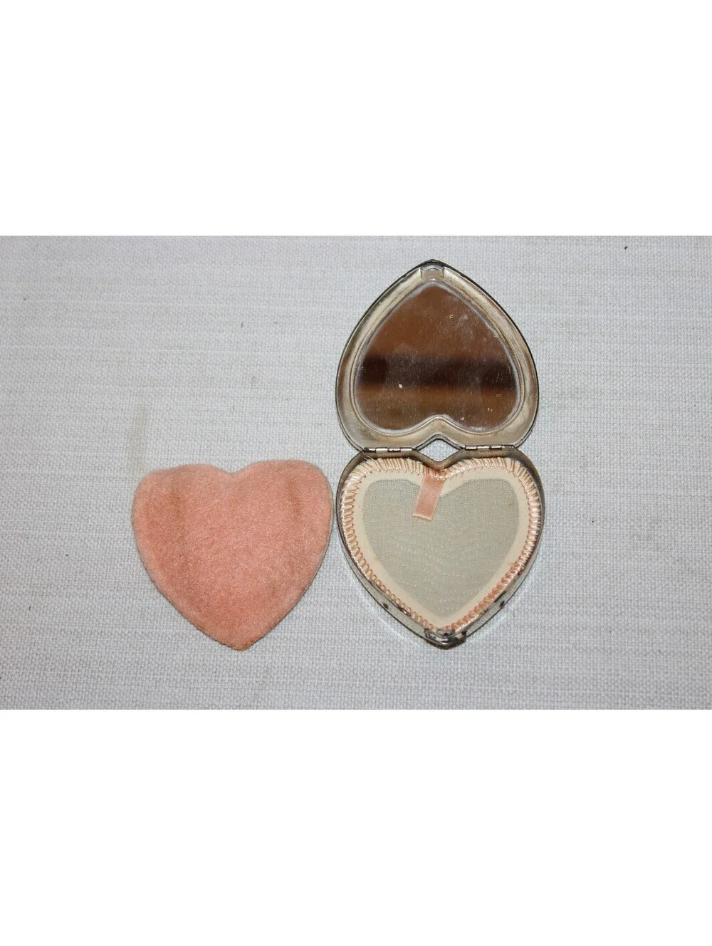 Vintage U.S. Navy Heart Shaped Compact Mirror Powder Puff Eagle Anchor Emblem